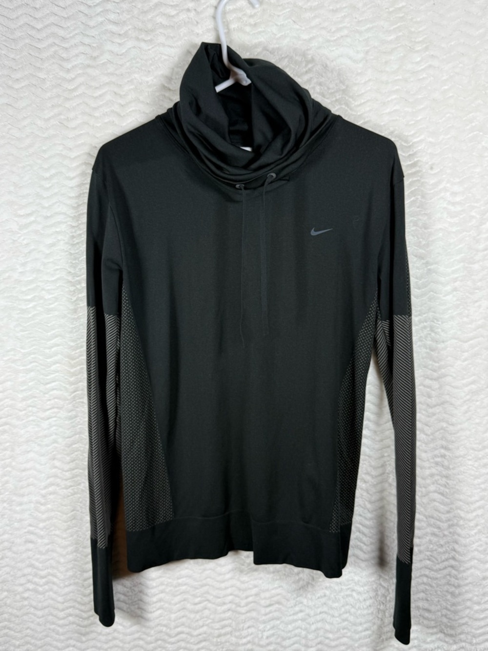 Nike Women’s Cowl Neck Black Pullover Performance Long Sleeve.